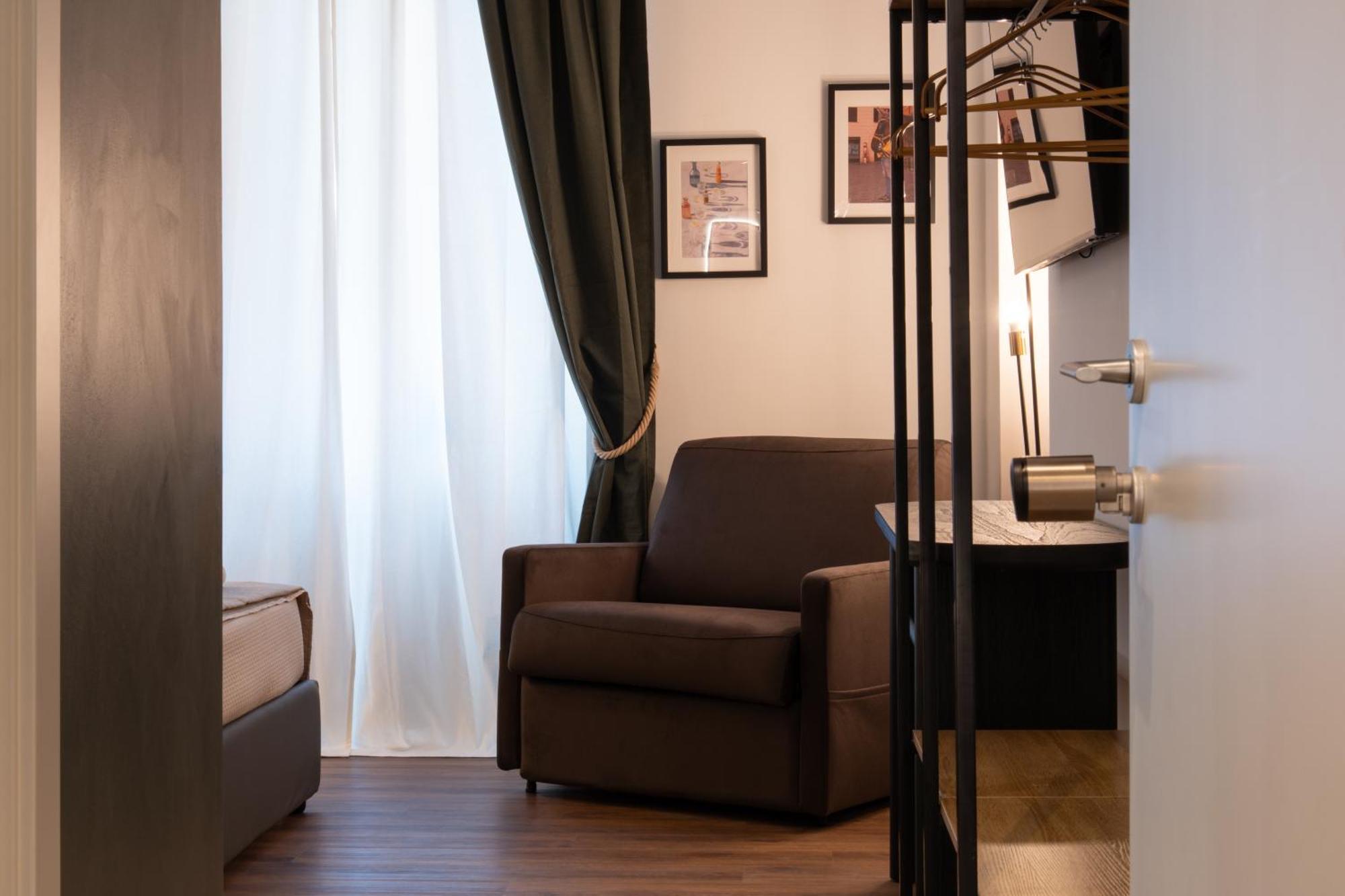 Cavalieri Suites Roma Exterior photo